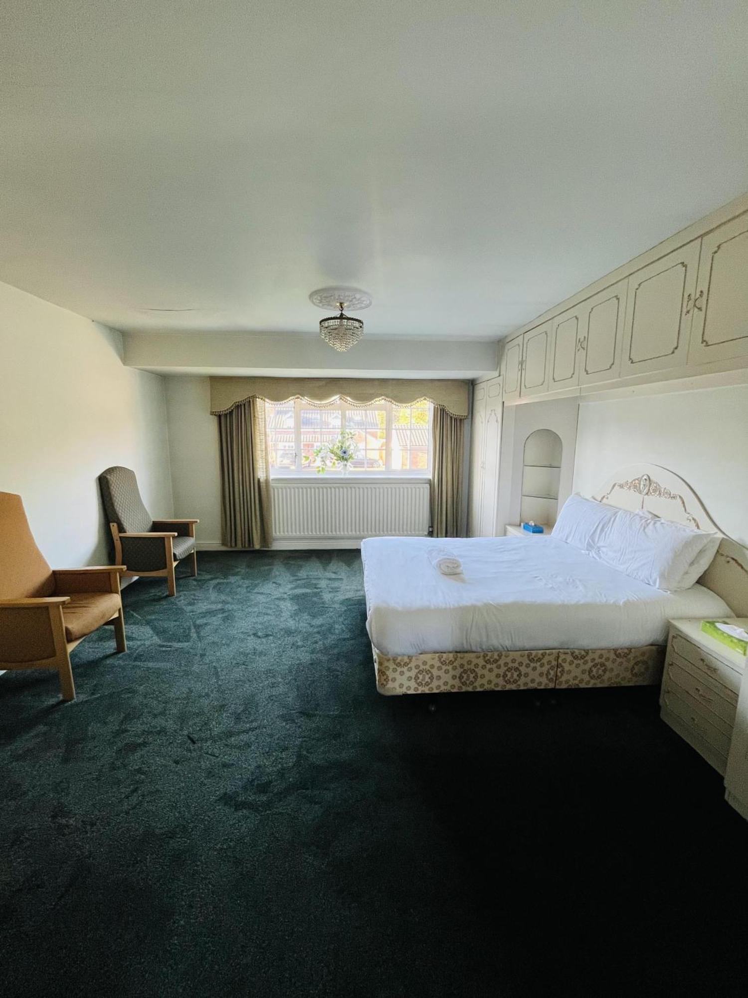 Unwind In Comfort At Cosy Caradus Free Parking 伯明翰 外观 照片