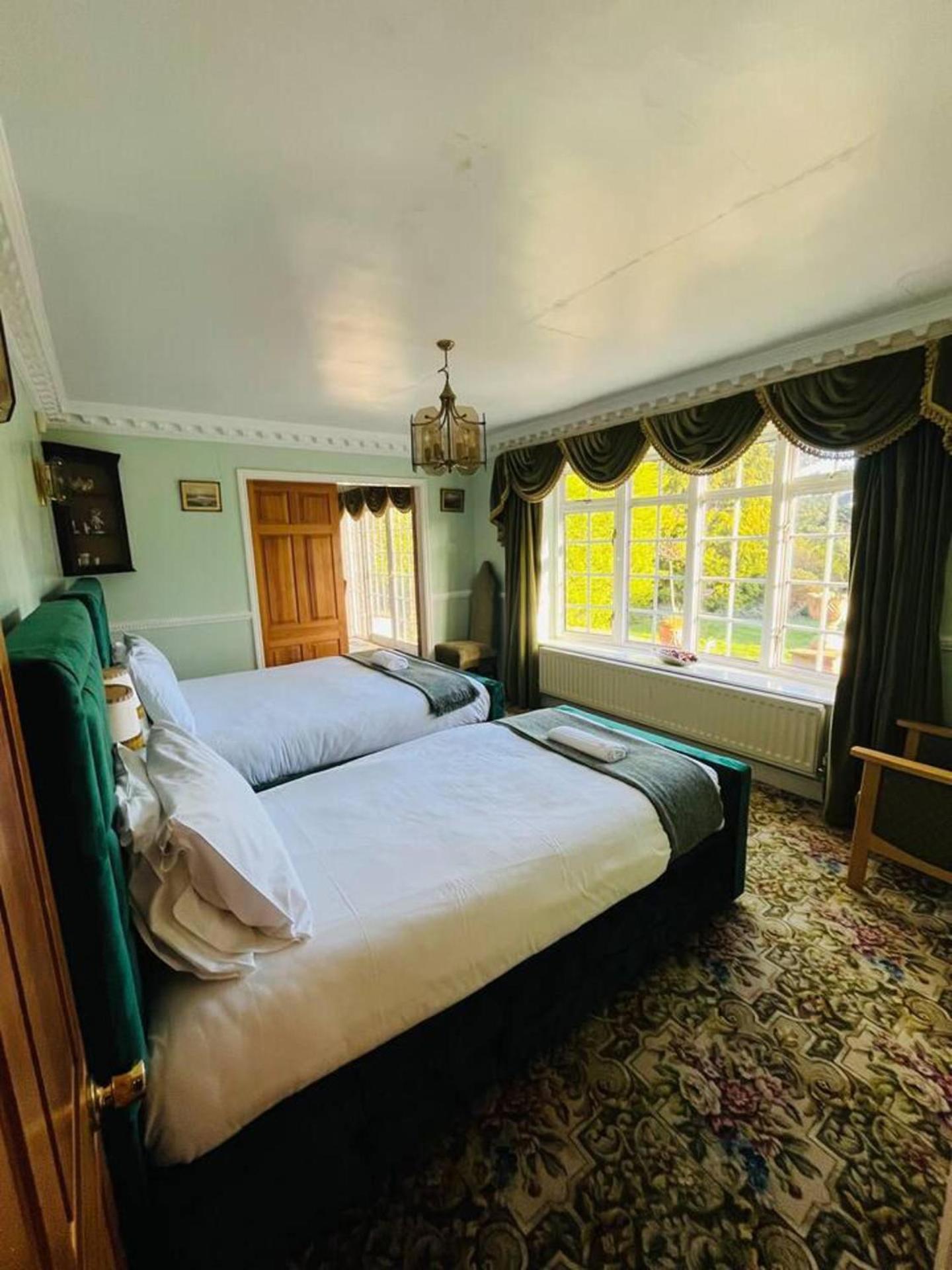 Unwind In Comfort At Cosy Caradus Free Parking 伯明翰 外观 照片