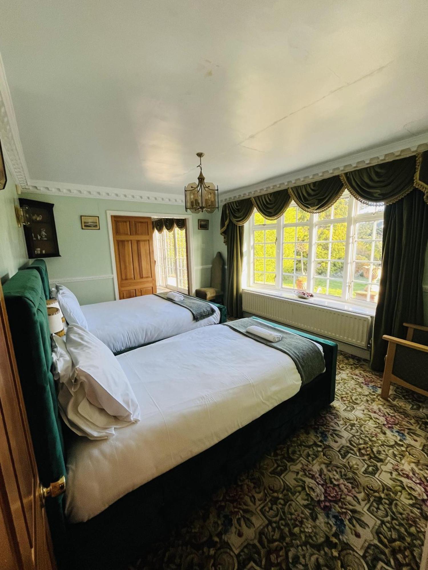 Unwind In Comfort At Cosy Caradus Free Parking 伯明翰 外观 照片