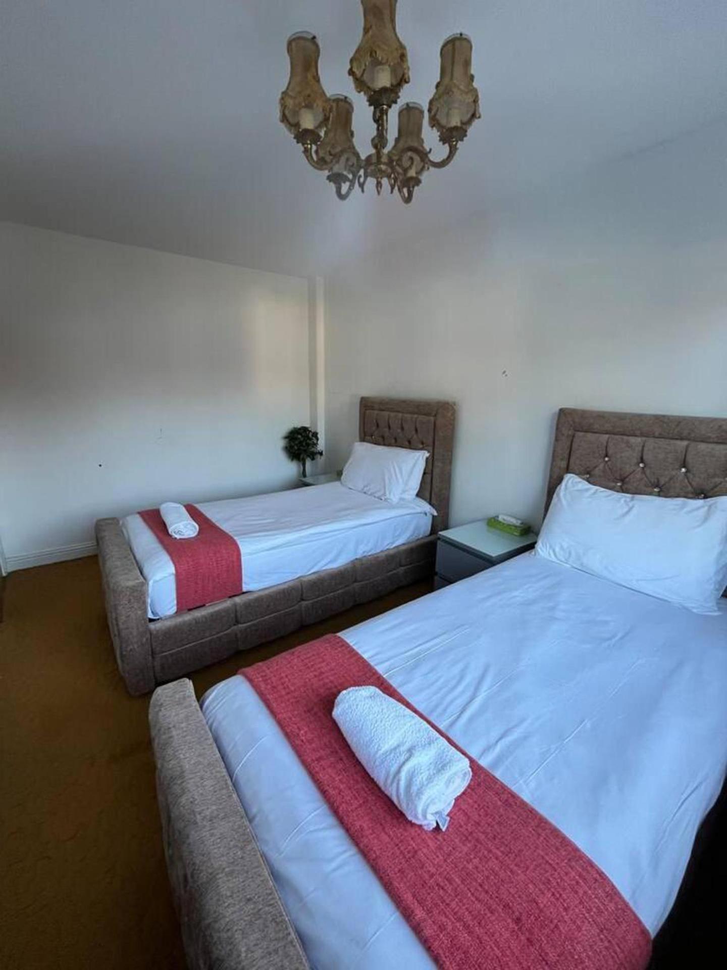 Unwind In Comfort At Cosy Caradus Free Parking 伯明翰 外观 照片