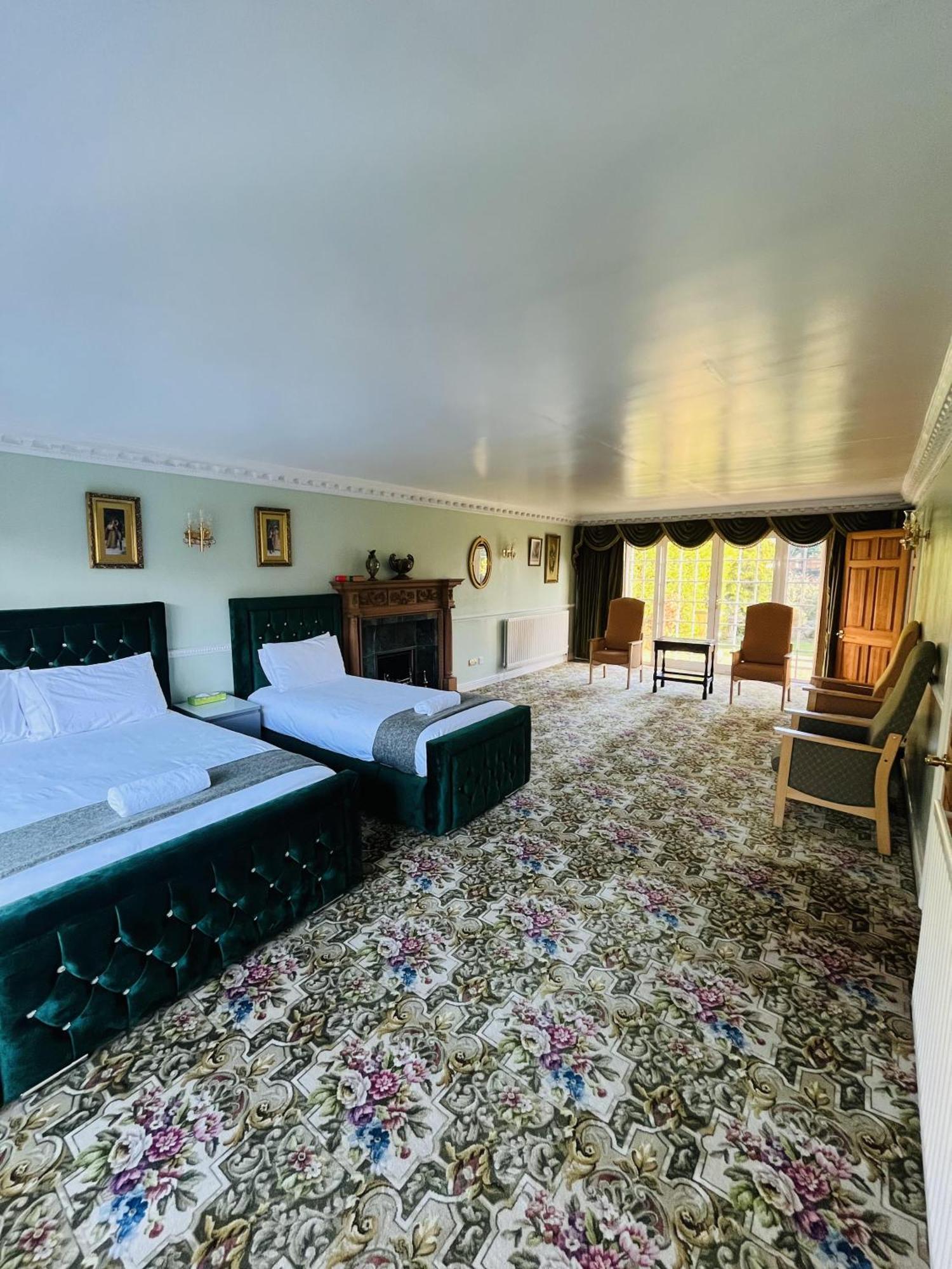 Unwind In Comfort At Cosy Caradus Free Parking 伯明翰 外观 照片